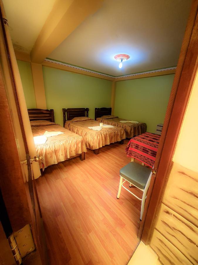 Hostal Luz Yhobimar Copacabana  Buitenkant foto