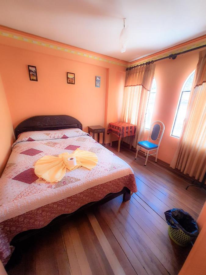 Hostal Luz Yhobimar Copacabana  Buitenkant foto