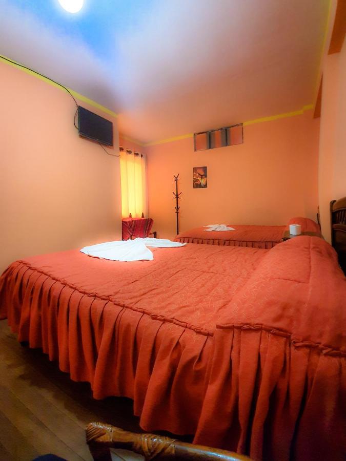 Hostal Luz Yhobimar Copacabana  Buitenkant foto