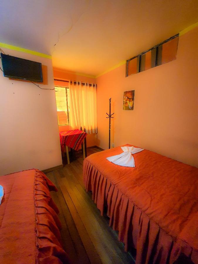 Hostal Luz Yhobimar Copacabana  Buitenkant foto