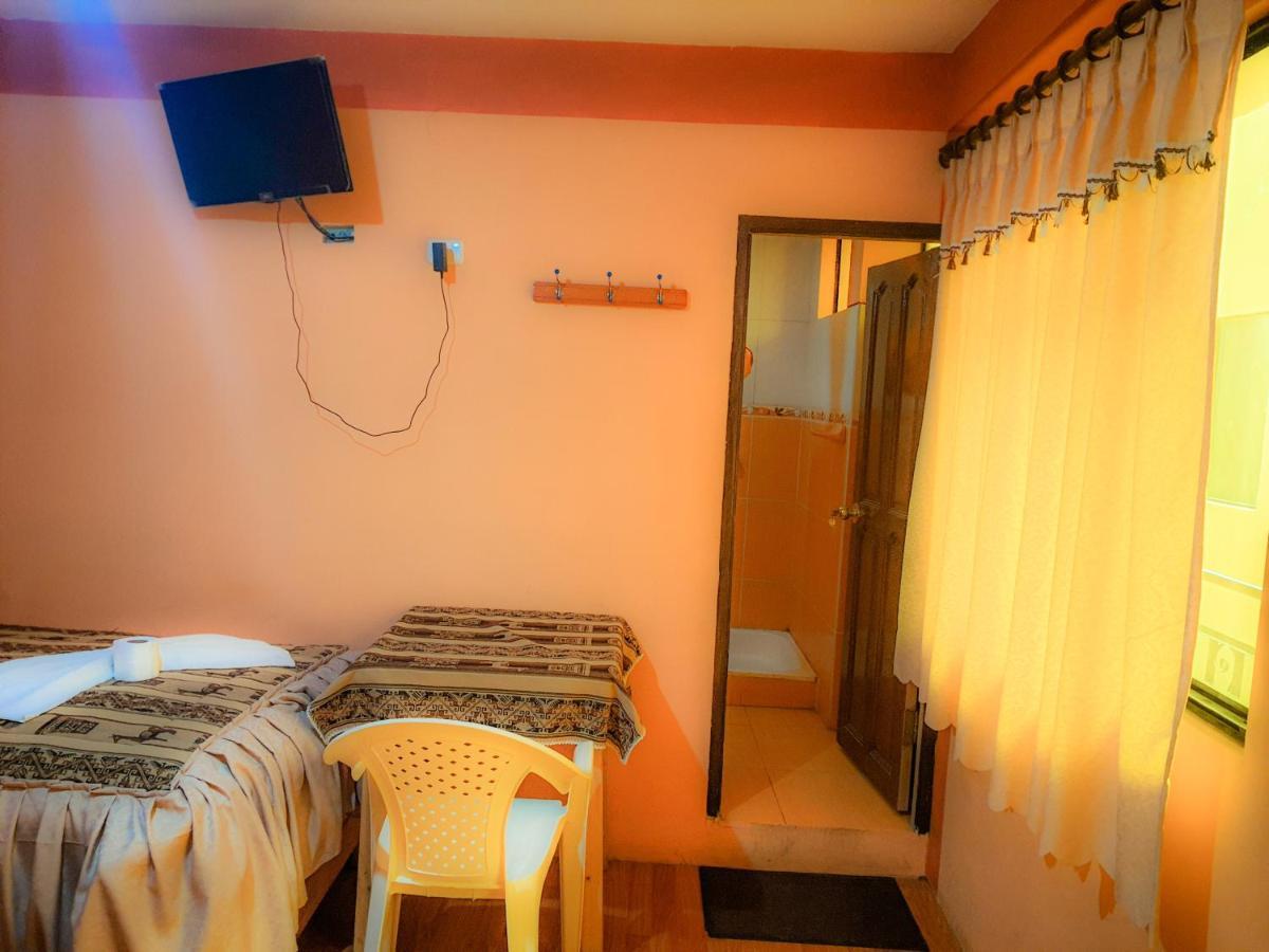 Hostal Luz Yhobimar Copacabana  Buitenkant foto