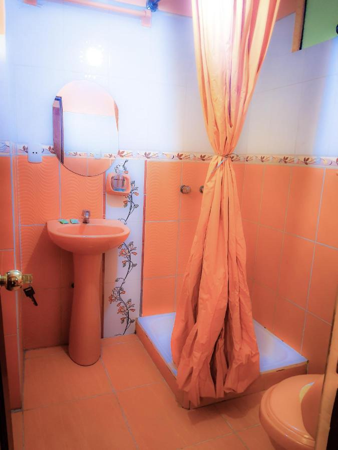 Hostal Luz Yhobimar Copacabana  Buitenkant foto