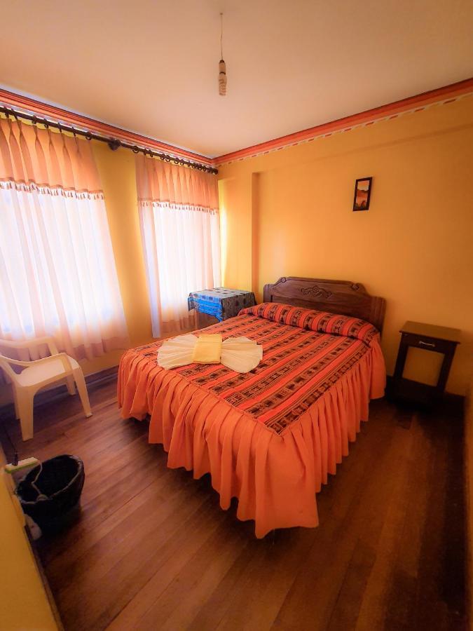 Hostal Luz Yhobimar Copacabana  Buitenkant foto