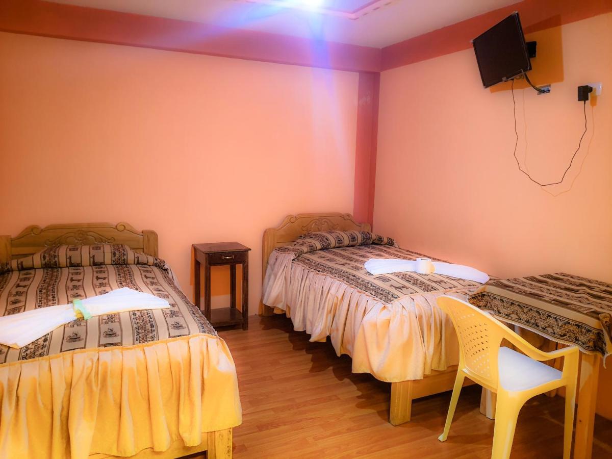Hostal Luz Yhobimar Copacabana  Buitenkant foto