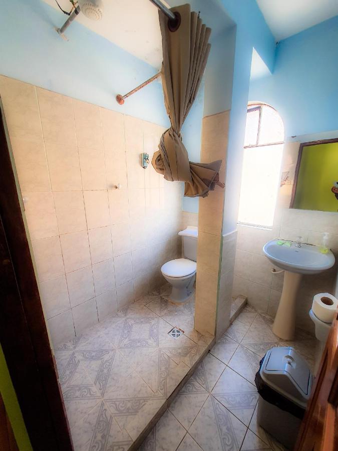 Hostal Luz Yhobimar Copacabana  Buitenkant foto
