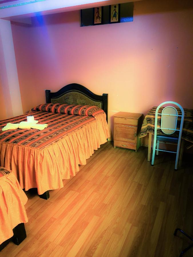 Hostal Luz Yhobimar Copacabana  Buitenkant foto