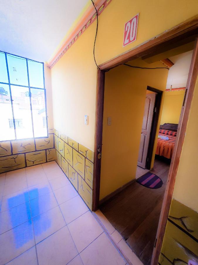 Hostal Luz Yhobimar Copacabana  Buitenkant foto