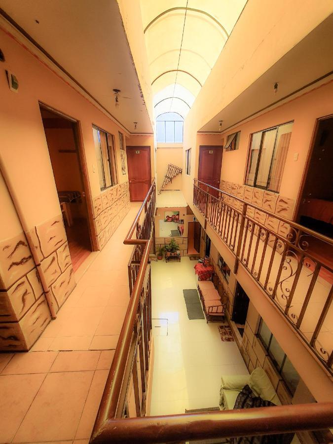 Hostal Luz Yhobimar Copacabana  Buitenkant foto