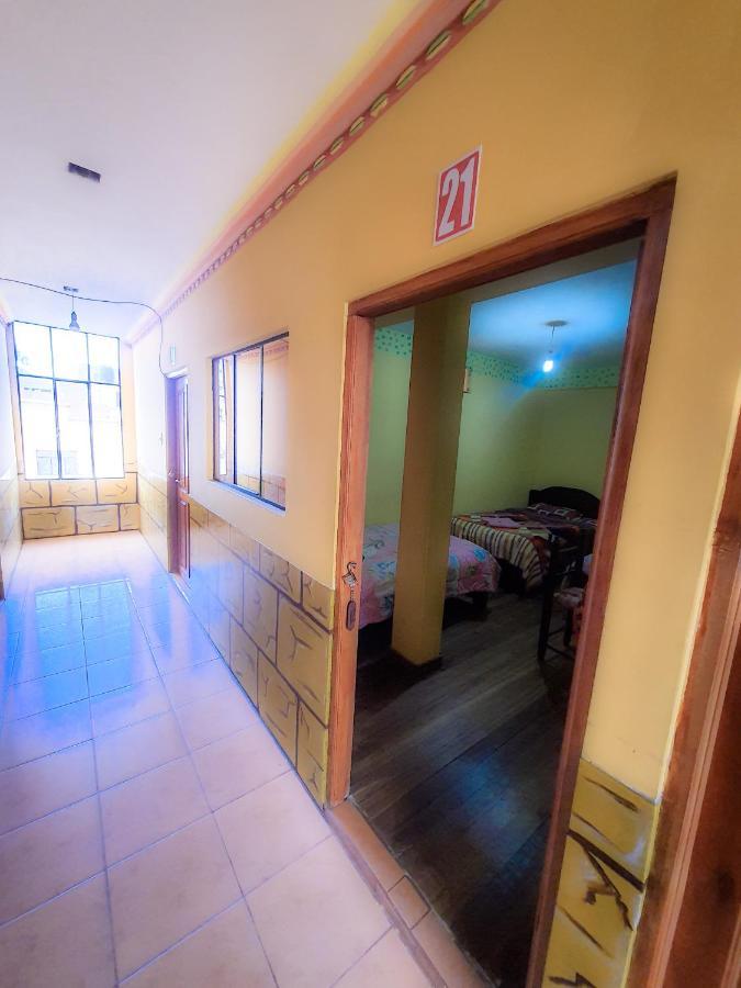 Hostal Luz Yhobimar Copacabana  Buitenkant foto